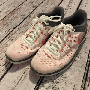 Nike Fitsole Sneakers